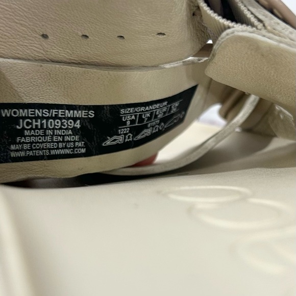 Chaco Women's Townes Midform Leather chunky Slides - Picture 9 of 9